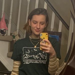 Meet your Posher, Dana